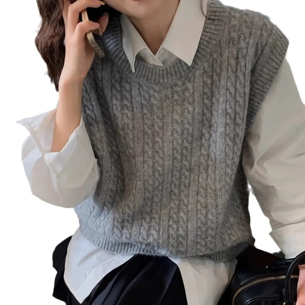 

Korean-Style Women's Wool Knitted Vest Loose Sleeveless Twist Design Short Sweater for Autumn Winter Stacked Look