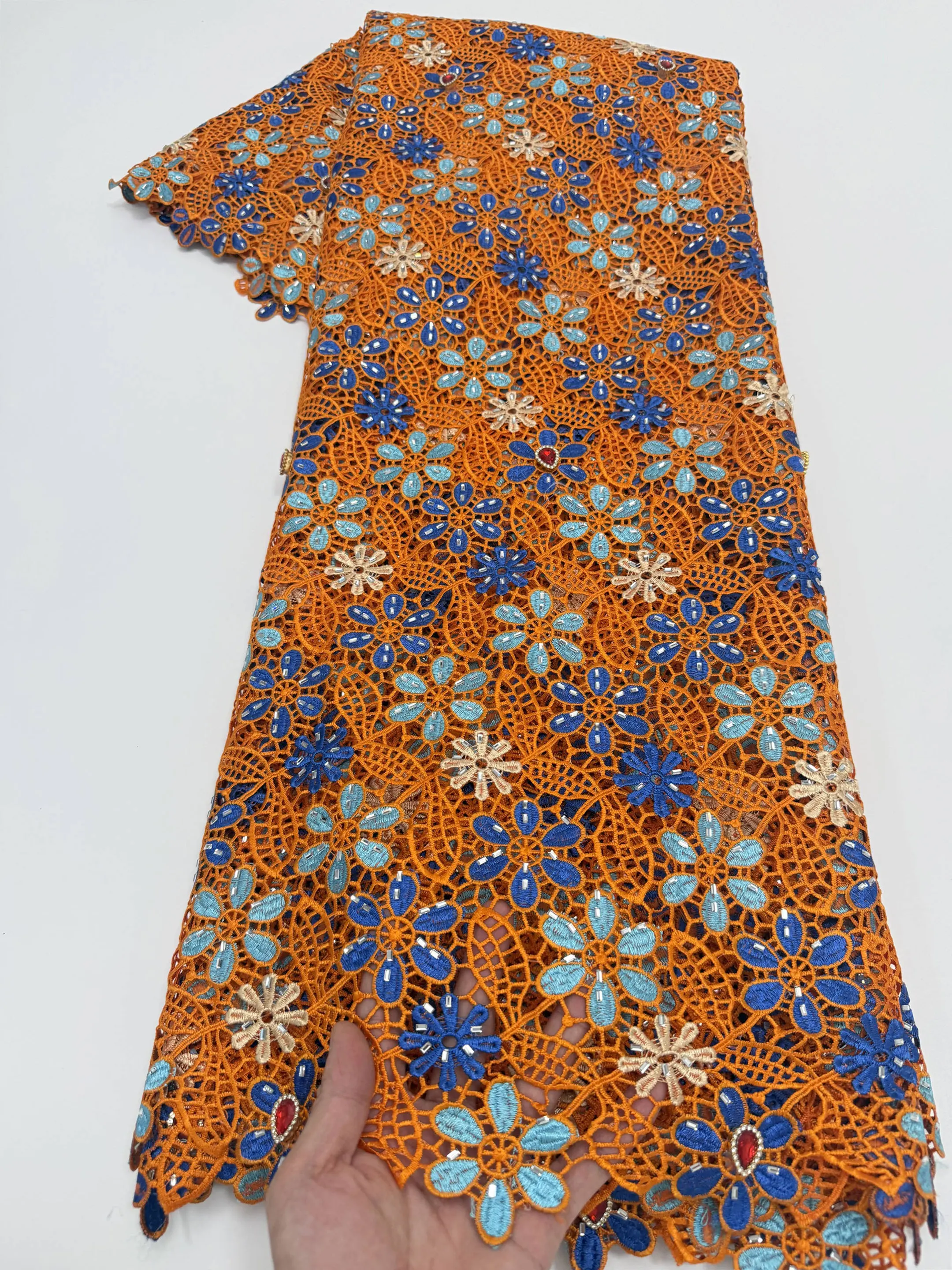

Luxury Multicolor Nigerian Lace Fabric 2026 High Quality Lace Water Soluble Embroidered Fashion Soft Lace Fabric 5 Yards Wedding