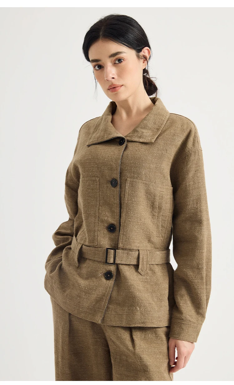 KT9623941 Damen Leinen-Woll-Mischgewebe Gürtel-Crop-Jacke, Oversized, Revers, aufgesetzte Taschen, Taillengürtel, Old Money, Frühherbst – Detail 3