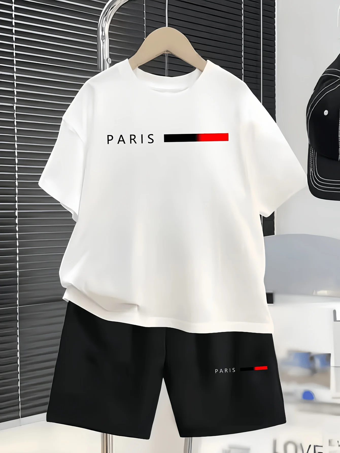 Simple PARIS Letters Printed Short Sleeve Shorts Suit Boys Paris Letters with Gradient Line Pattern Casual Two-piece Set