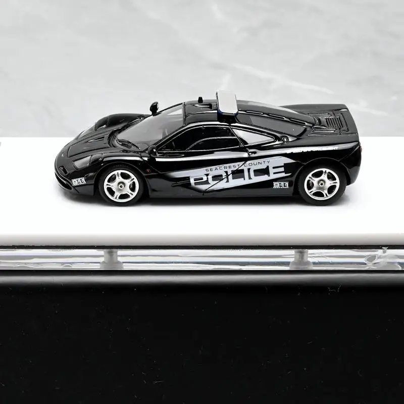 1:64 McLaren F1 Need for Speed high speed police car resin limited edition car tide play model, boy collection display gift.