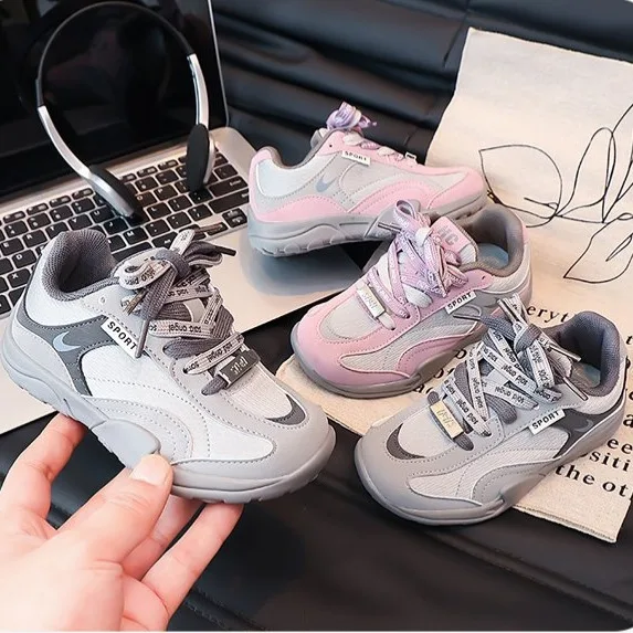 

Модная детская спортивная обувь на осень 2024, новая противоскользящая и износостойкая уличная повседневная обувь на мягкой подошве для мальчиков