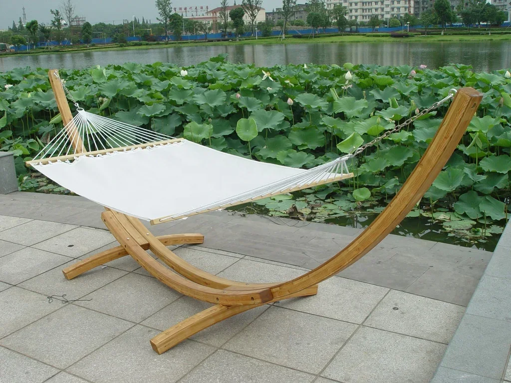 

Outdoor portable luxury camping lounge chair garden hanging wooden hammock