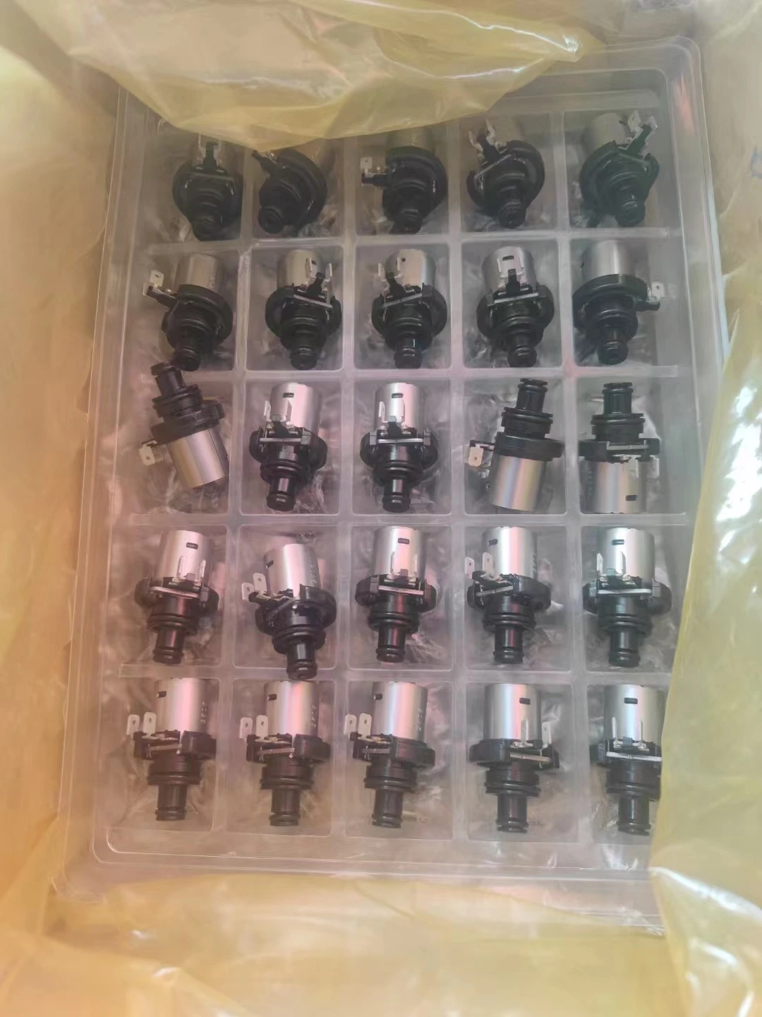 

TR580 TR690 New Torque Converter AWD Pressure Control Solenoid for Subaru Linear CVT 31825AA050 31825AA051 31825AA052 Hot