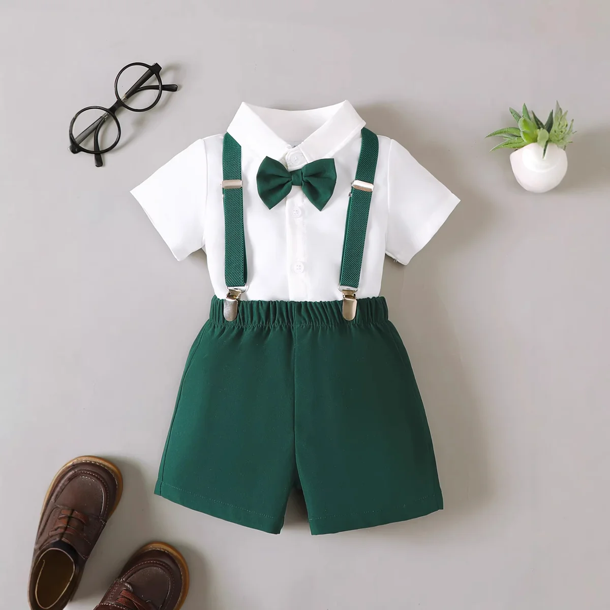 0-3 Year Old Baby Boy Set Bow Tie Collar Shirt Top and Green Shorts Suitable Baby Boy Summer Fashionable Shooting Clothing