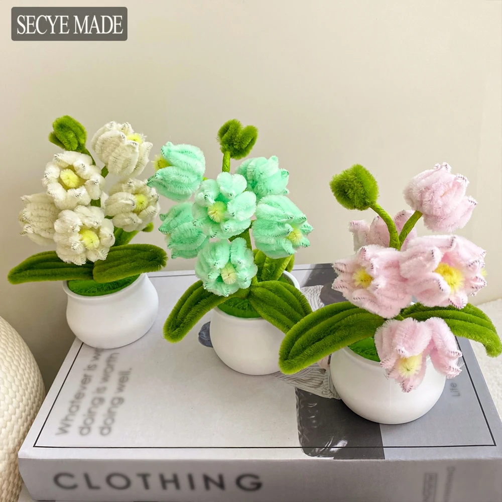 

Artificial Mini Plant Potted Simulated Lily of the Valley Bonsai Suitable for Car Decor Room Decoration Cute Photograph Prop L19