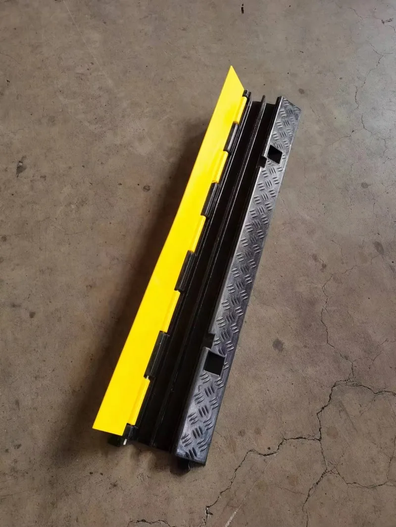 Warehouse Cable Protector Roadway 1 Channel Wire Cover Ramp Rubber Floor Cable Cover Protector