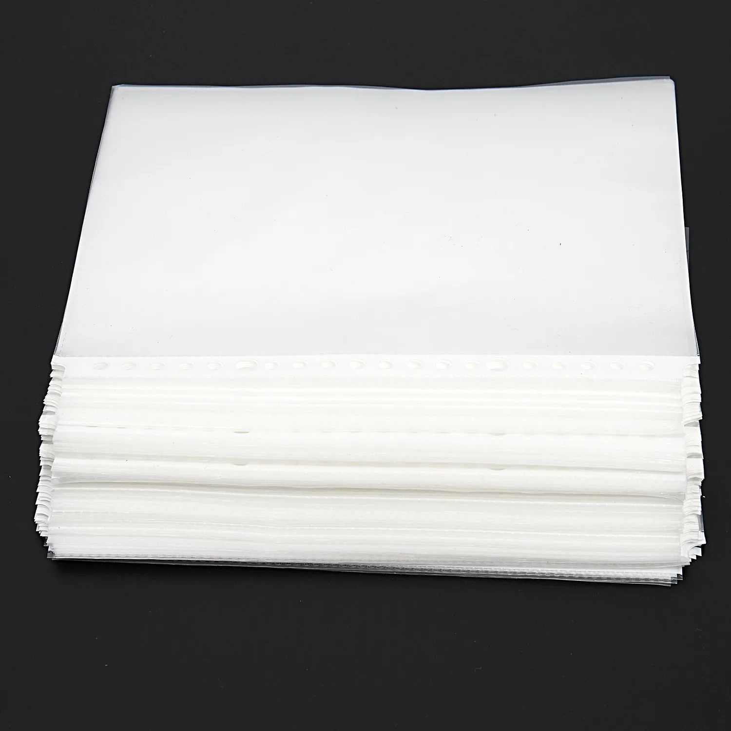 AM-Pack Of 200 A5 Clear Punched Pockets - Plastic Poly Folders