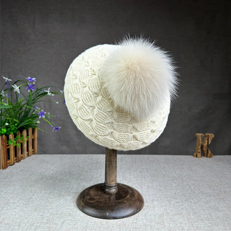 High end fox fur ball hat Beilei hat women's woolen hat French versatile knitted Beilei hat painter hat