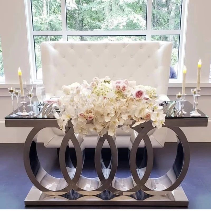 Event decoration color belongs to the base glass top wedding cake table