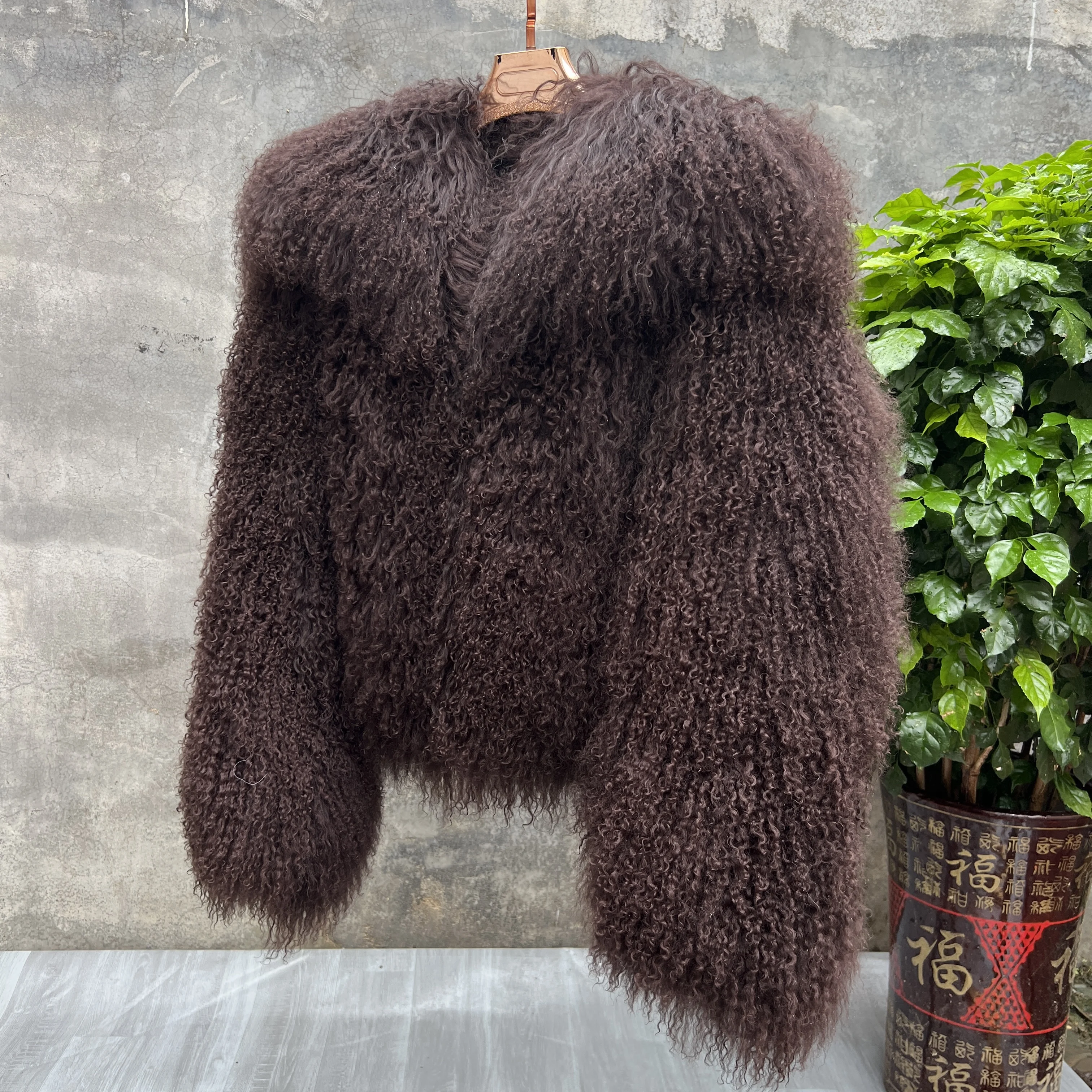 نمط جديد أصلي 100% منغولي من جلد الغنم المدبوغ بياقة كبيرة سترة نسائية معطف شتوي عالي الجودة معطف من جلد الغنم