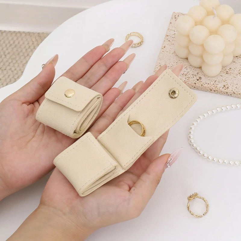 

‌Foldable Jewelry Storage Bag- 4-Compartment Organizer with Metal Snap,Space Saving Design for Delicate Accessories &Daily Carry