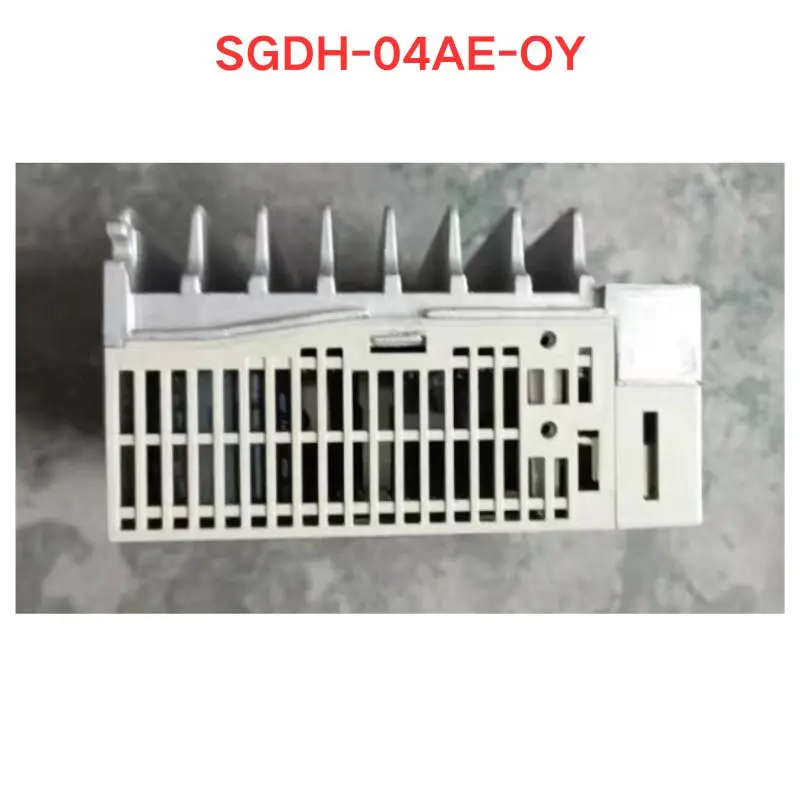 Used OEM disassembled parts SGDH-04AE-OY Servo driver Functional test OK