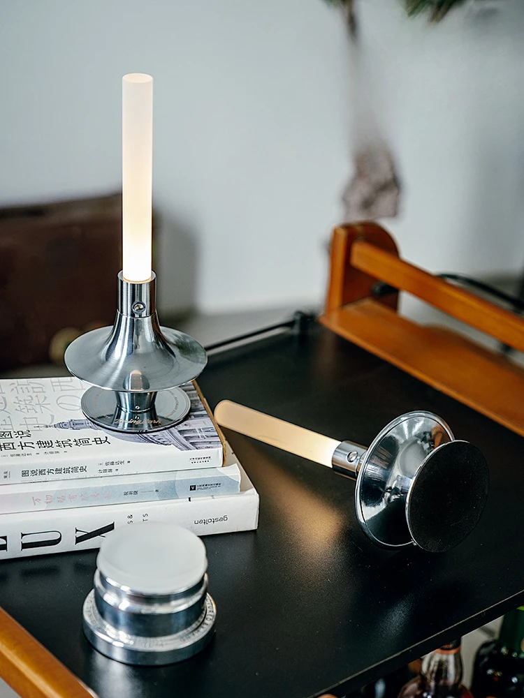 Dimmable rechargeable study atmosphere desk lamp