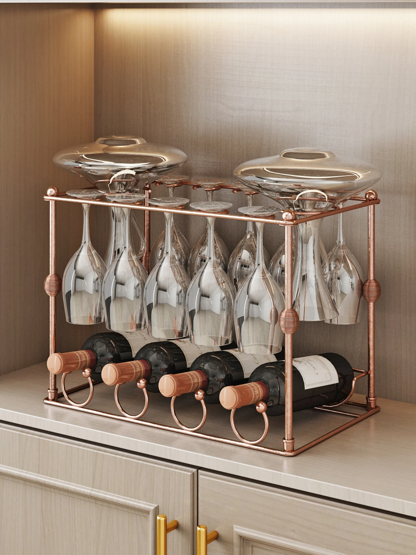 support-mural-integre-pour-verres-a-vin-rouge-avec-decanter-et-ornement-decoratif