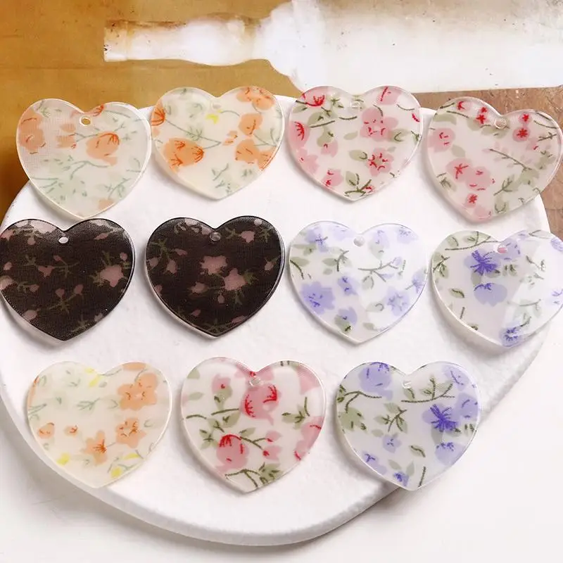10Pcs Color Pattern Print Cartoon Heart Shape Acrylic Beads Diy Jewelry Hair/Garment Accessory