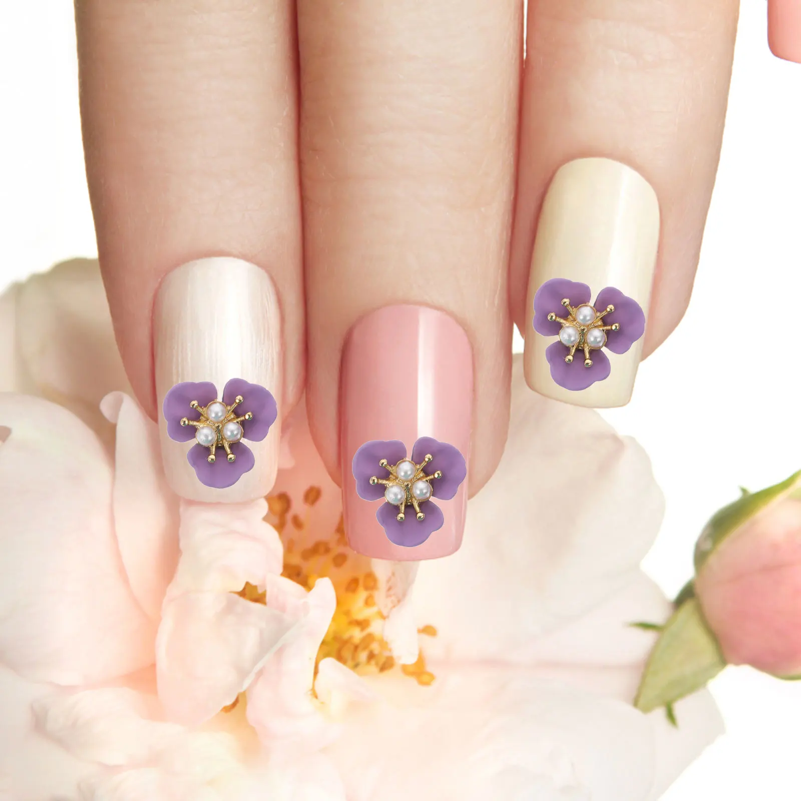 

10Pcs Pearl Nail Art Decorations Stylish DIY Flower Ornaments Nail Charm Supplies Manicure Jewelry Beautiful Fingernail