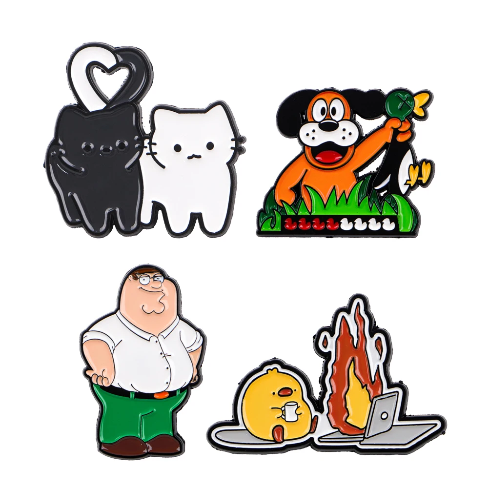 Cartoon Katze Hund Abzeichen auf Taschen Emaille Pin Anstecknadeln für Rucksäcke Frauen Metall Broschen für Kleidung Mode Accessoires Geschenke