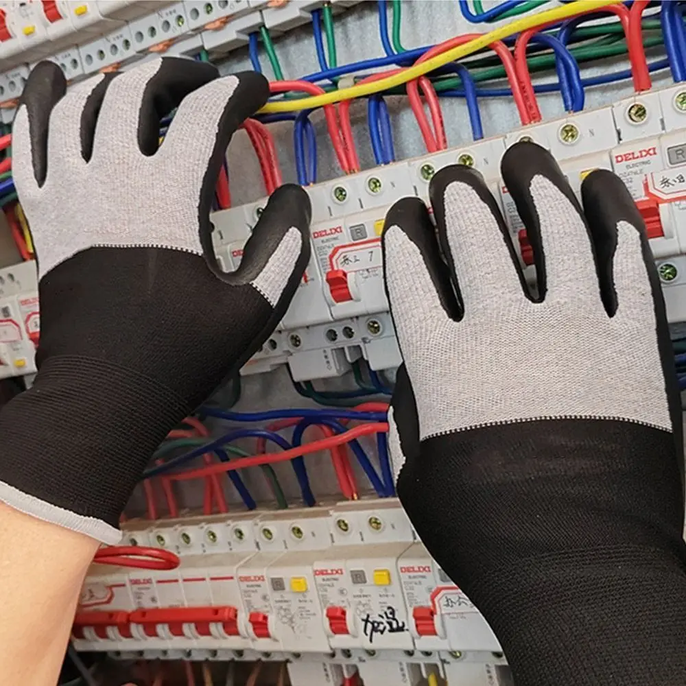 Ultrathin Electrician Insulating Gloves Withstanding Voltage 400V/500V Oil Proof Work Safe Gloves Scratch Prevention Nitrile