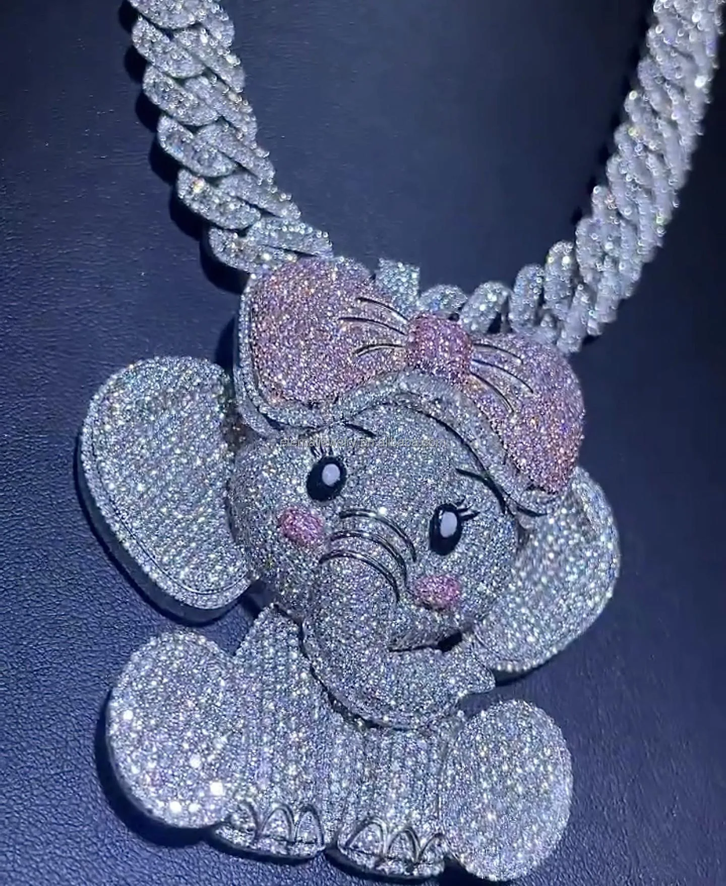 

Ожерелье с подвеской в виде слона Iced Out для женщин, мультяшный кулон, хип-хоп цепочка в стиле блинг, милый подарок для нее, colar espírito santo