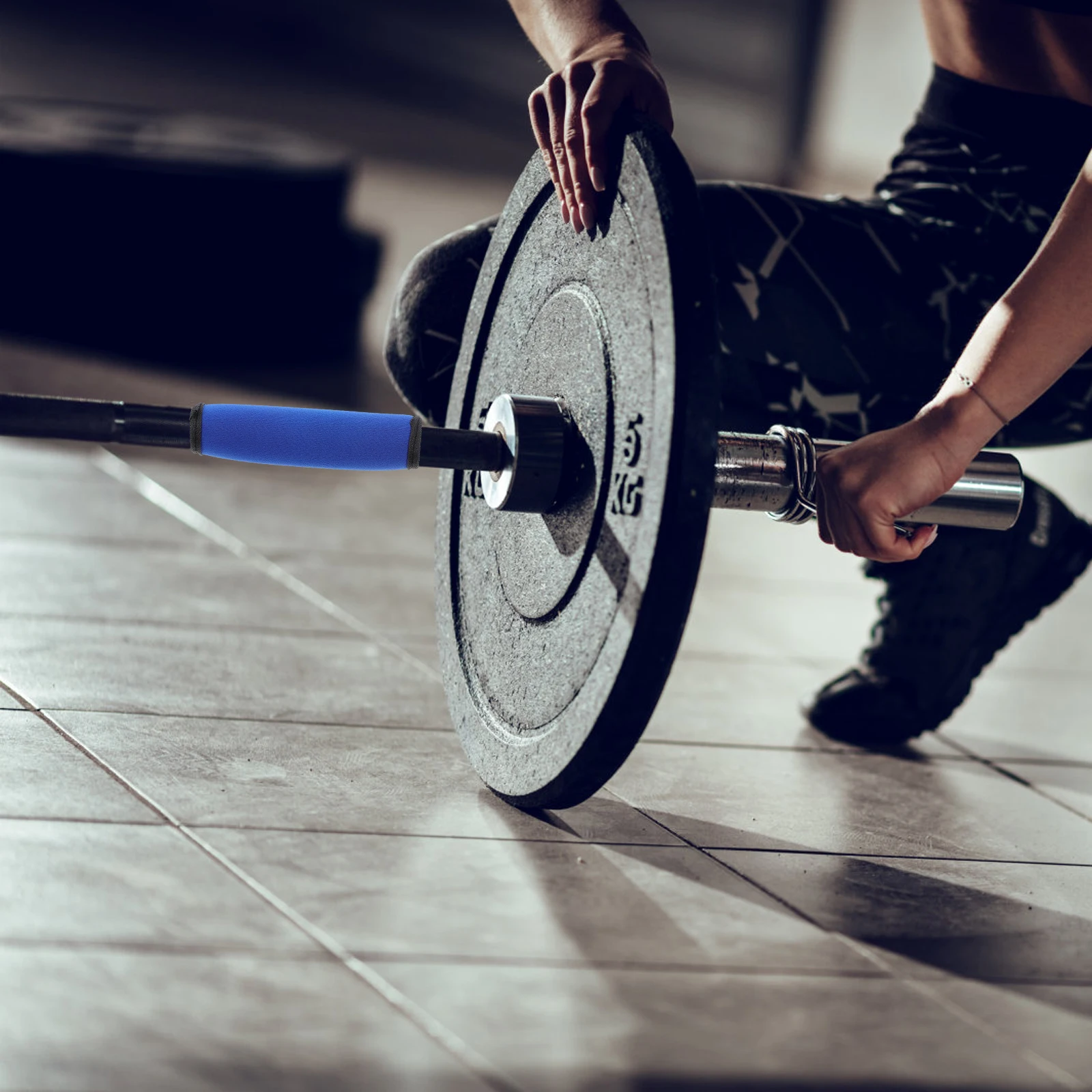 

2Pcs Polyester Horizontal Bar Cover Barbell Pad Anti-Slip Portable Bar Protector for Gym Exercise Hip Thrusts Weightlifting