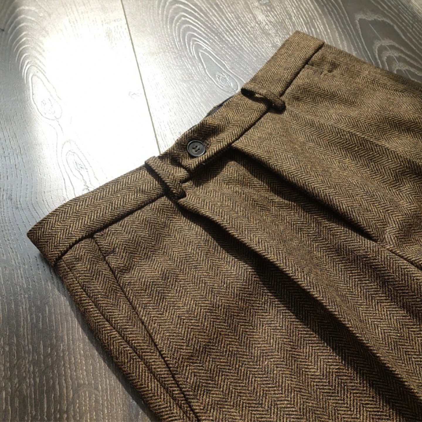 

Peaky Blinders Coffee-Colored Single-Pleat Straight-Leg British Retro Loose Heavy Corduroy Herringbone Trousers