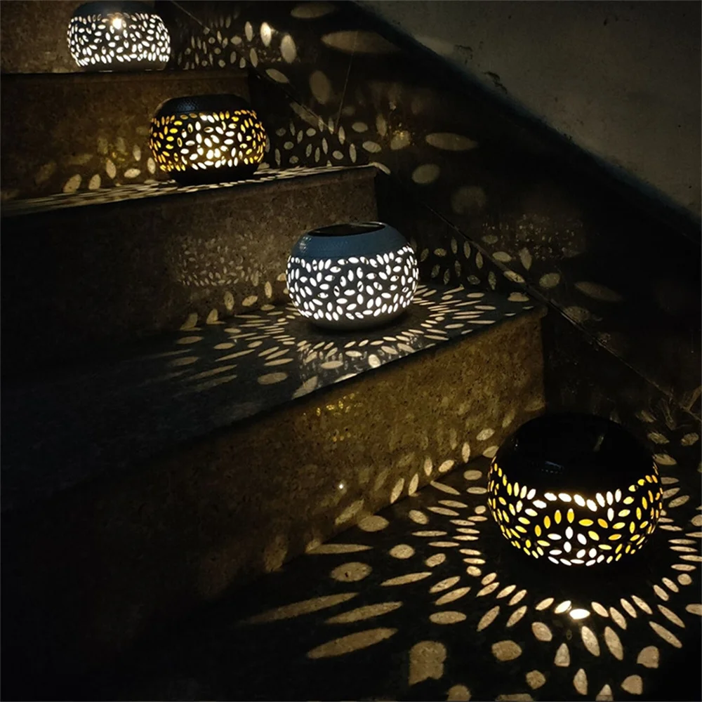 

Solar Led Metal Projection Portable Lantern for Indoor Outdoor Hanging Tree Gate Step Garden Landscape Table Décor