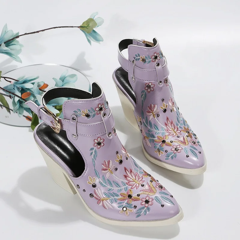 2023 New Sandals Women's Summer Personalized European and American Style Retro Embroidery Sandals Women's Thick Heel Sandals