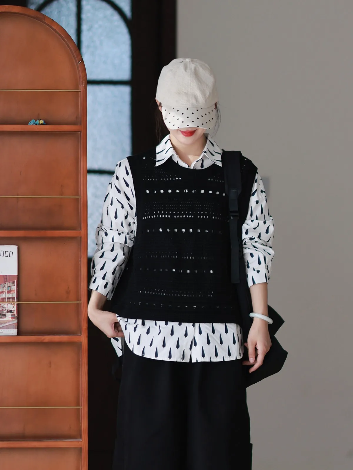 

Muede Original Women's Knitted Vest 2025 Autumn New Arrival Casual Versatile irt Hollow out Design Can Be Worn Alone Or Lay...