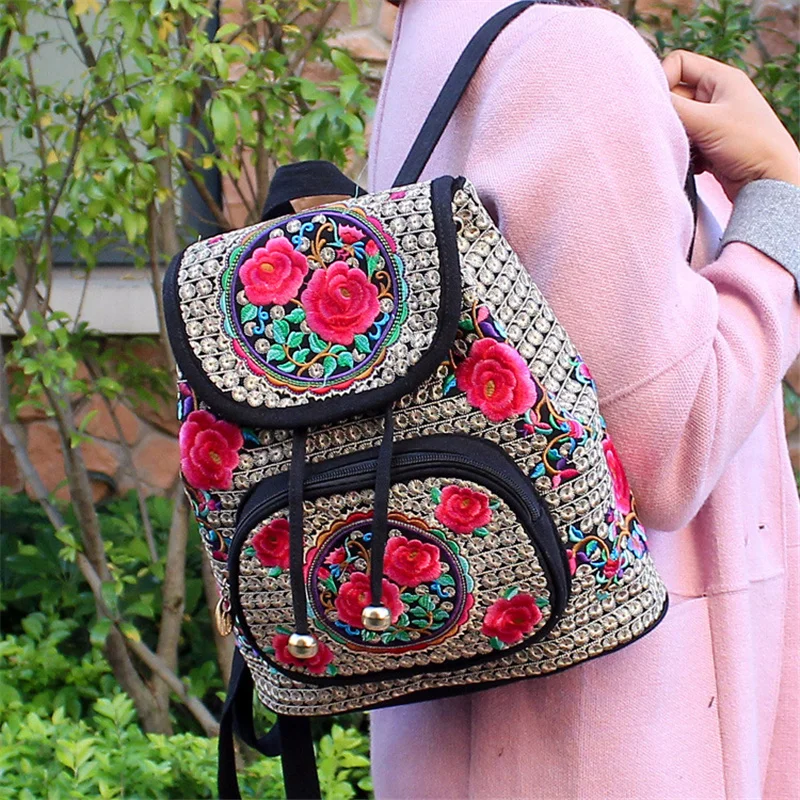 China Yunnan Ethnic Embroidery New Backpack Retro Floral Embroidered Ladies Rucksack Embroidered Feature Backpack