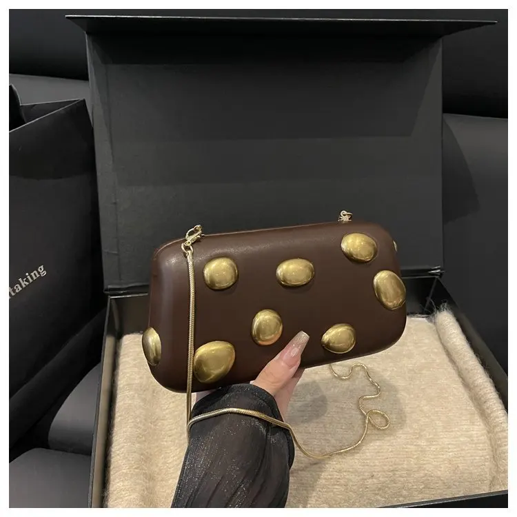 

2025 New Autumn/Winter Metal Clutch - Minimalist Elegant, Evening Banquet Use, High-End Box Bag