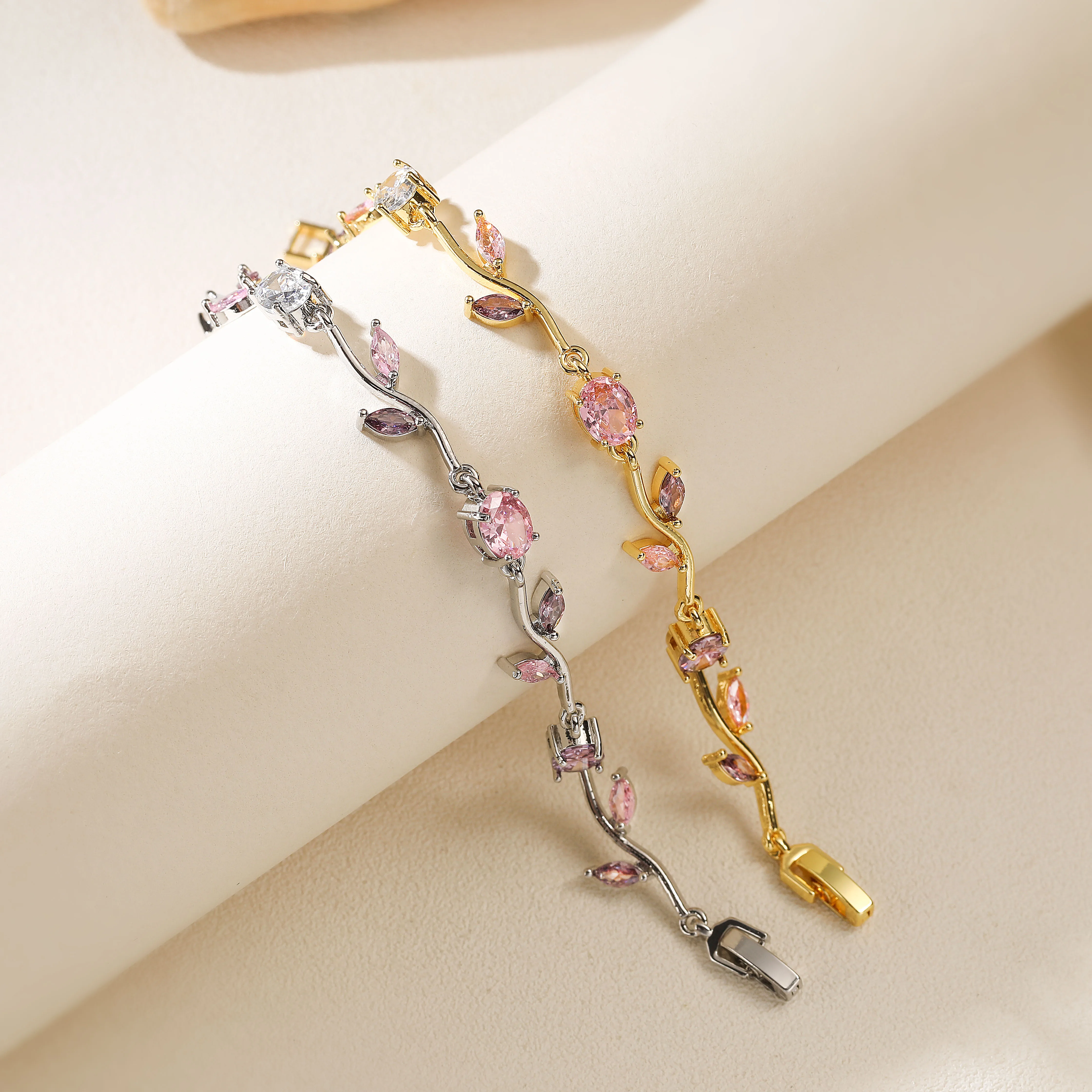 HECHENG, Pink Zircon Wrist Chain with Vine Flowers, Sweet and Romantic Metal Jewelry for Women, 1 Piece