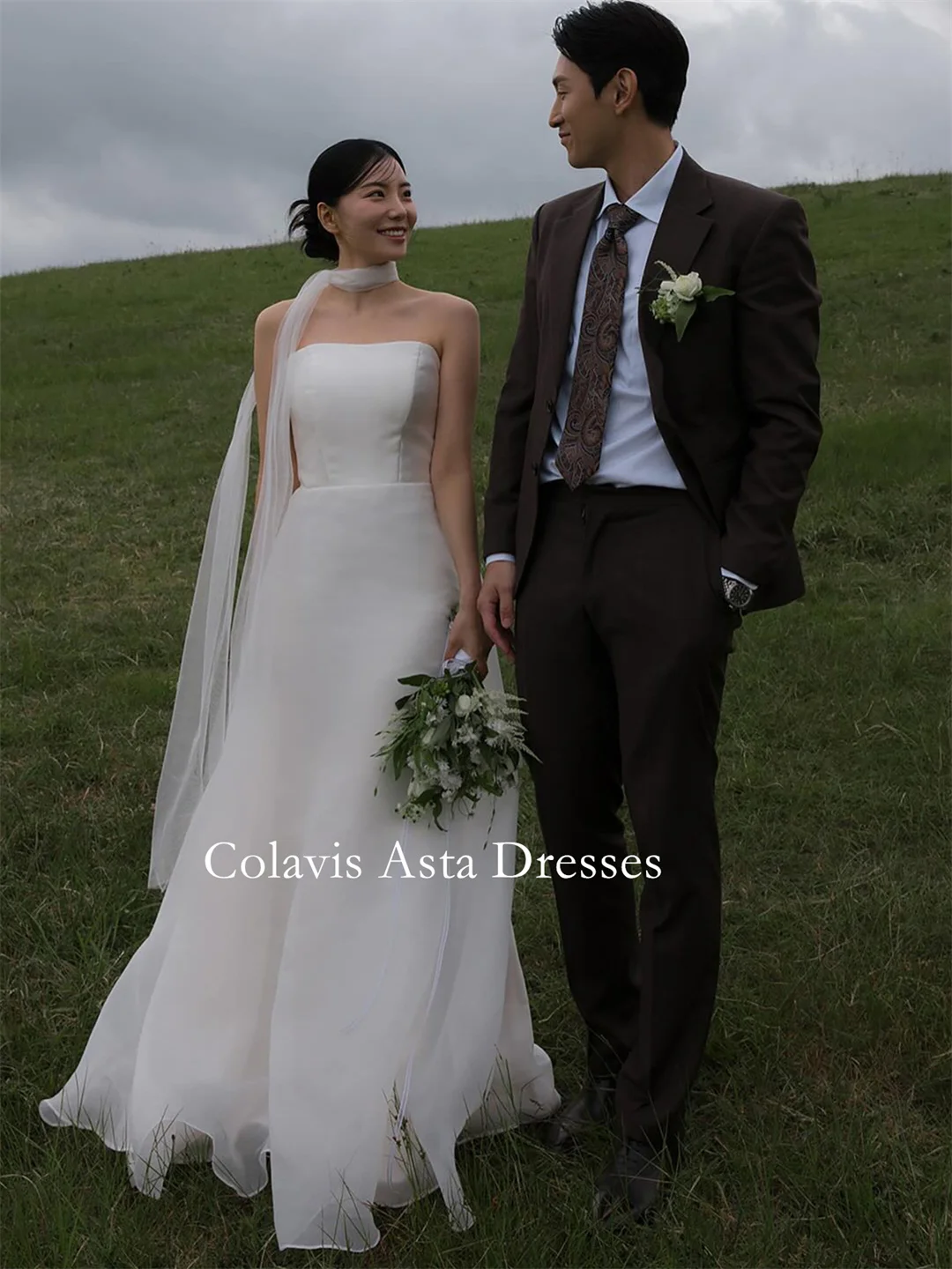 Colavis ชุดเดรสแต่งงานแบบไม่มีสายหนังสไตล์เกาหลีชุดเจ้าสาวแบบโปร่งสำหรับผู้หญิงสำหรับงานปาร์ตี้กลางแจ้งเจ้าสาว