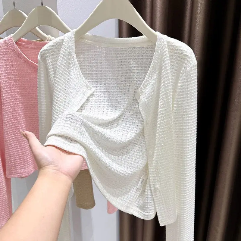 plus Size Embroidered Sun Protection Shoulder Shawl Women's Fashion Spring 2026 New Outerwear with Strap Short Coat
