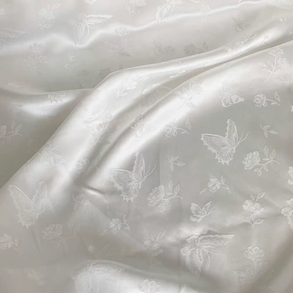 تصميم الفراشة الملكية، طراز أنيق، مادة ملمس ناعمة ومريحة، قماش جاكار حريري للنساء، بيجامة من القماش اللطيف