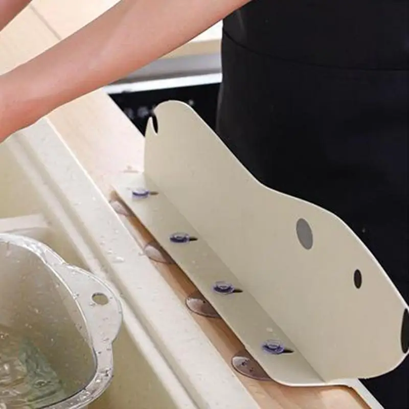 Sink Water Splash Guard with Suction Cup Cute Animals Water Stopper Kitchen Waterproof Screen Anti-water Board Baffle Plate