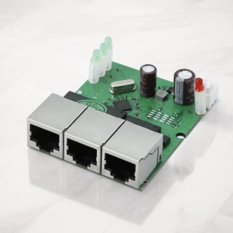 Mini piccolo modulo switch a 3 porte da 100 M con cavo splitter Internet ampio interruttore 5 V-12 V