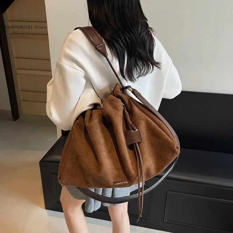Winter Female Shoulder Bag Females Crossbody Handbags Retro Frosted Velvet Leather Large Bucket Bags for Women