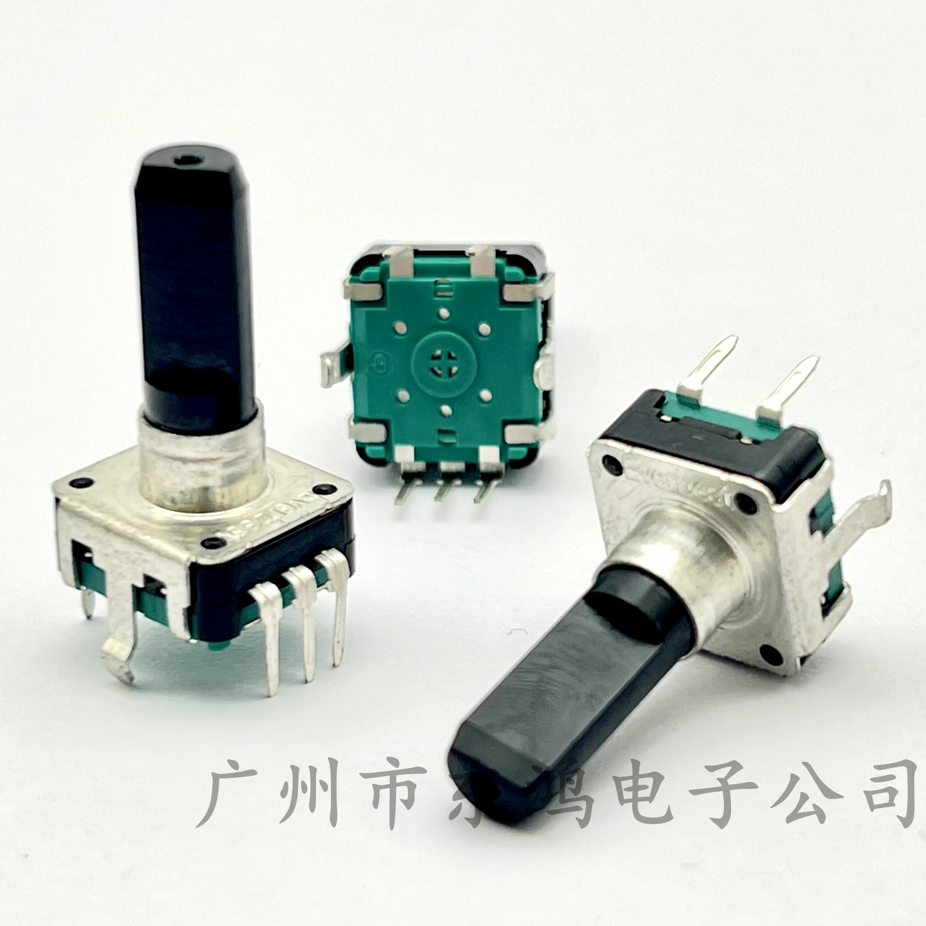 1 PCS EC12 encoder with switch 24 positioning 24 pulse 360 ° rotation shaft length 20MM
