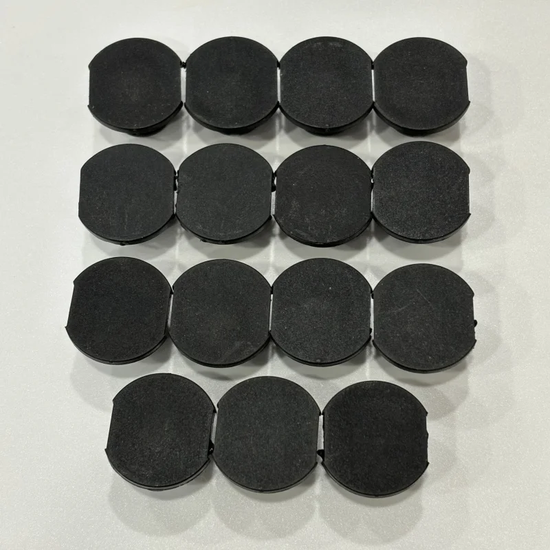 

Подходит для бензопилы Stihl MS170/180. Специальное предложение (недельно разобранно). Крышка амортизатора (отмежно, может иметь отметки) NN