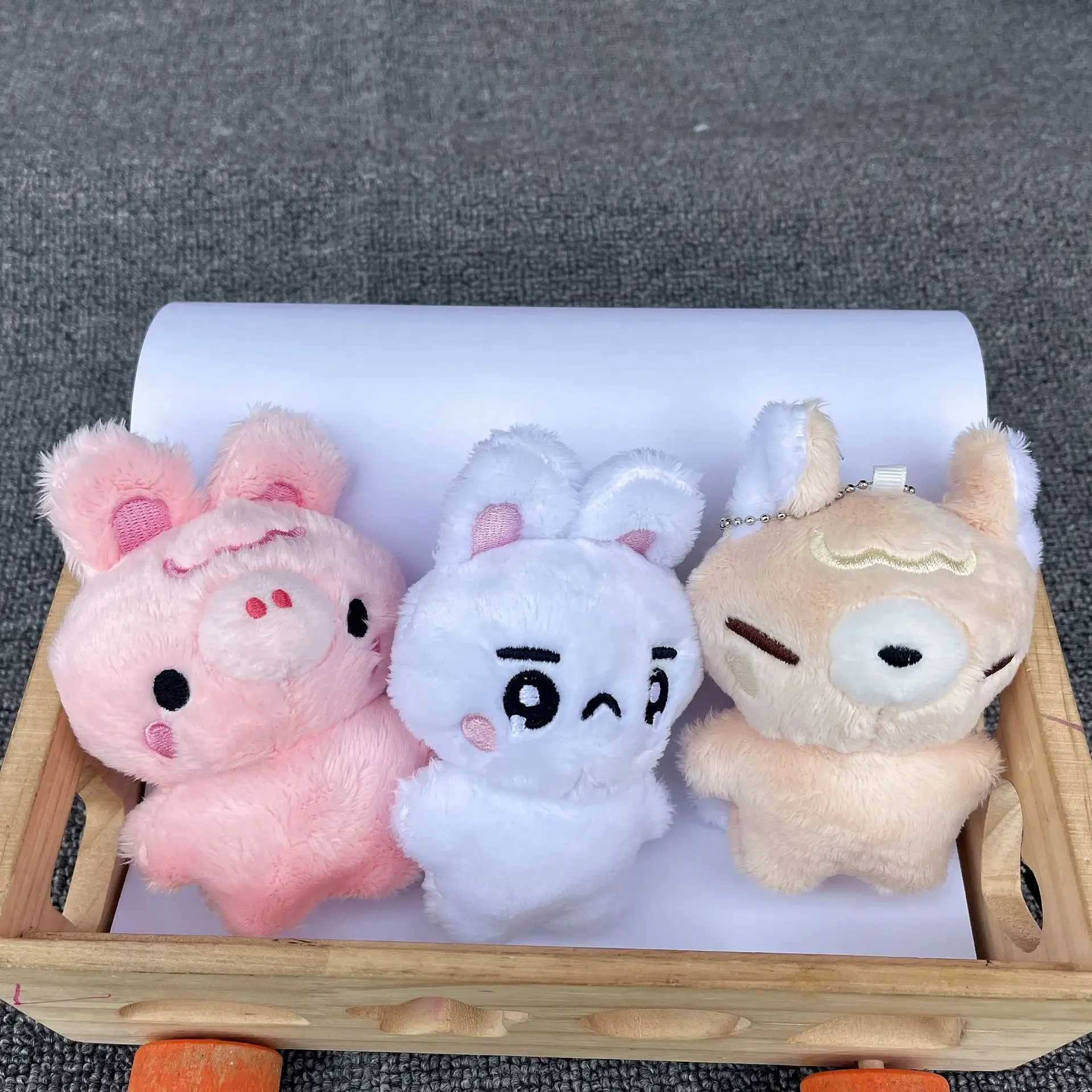 10cm animal brinquedo de pelúcia chaveiro bang chan changbin hyun jin felix lee sabe roupas decoração coleção modelo amigo criança gif