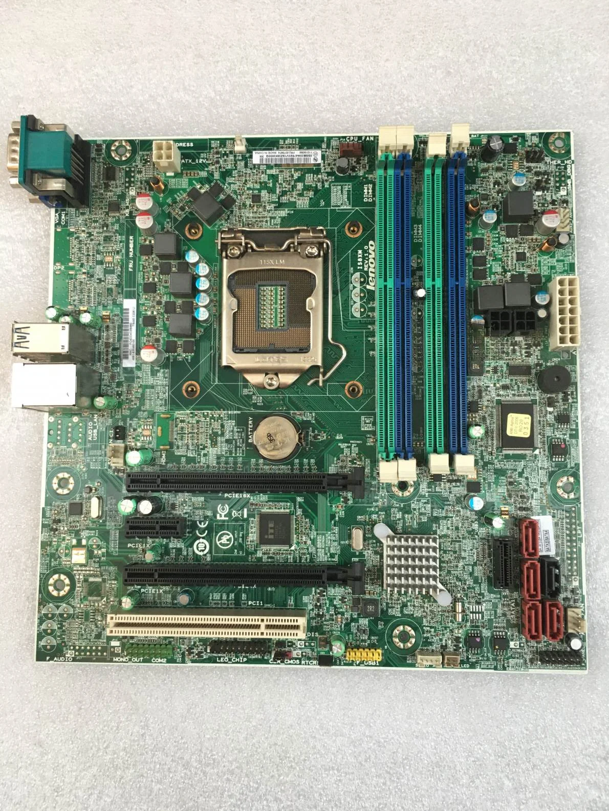 Workstation server P300 E32 TS240 TS140 C226 main board IS8XM 03T6750