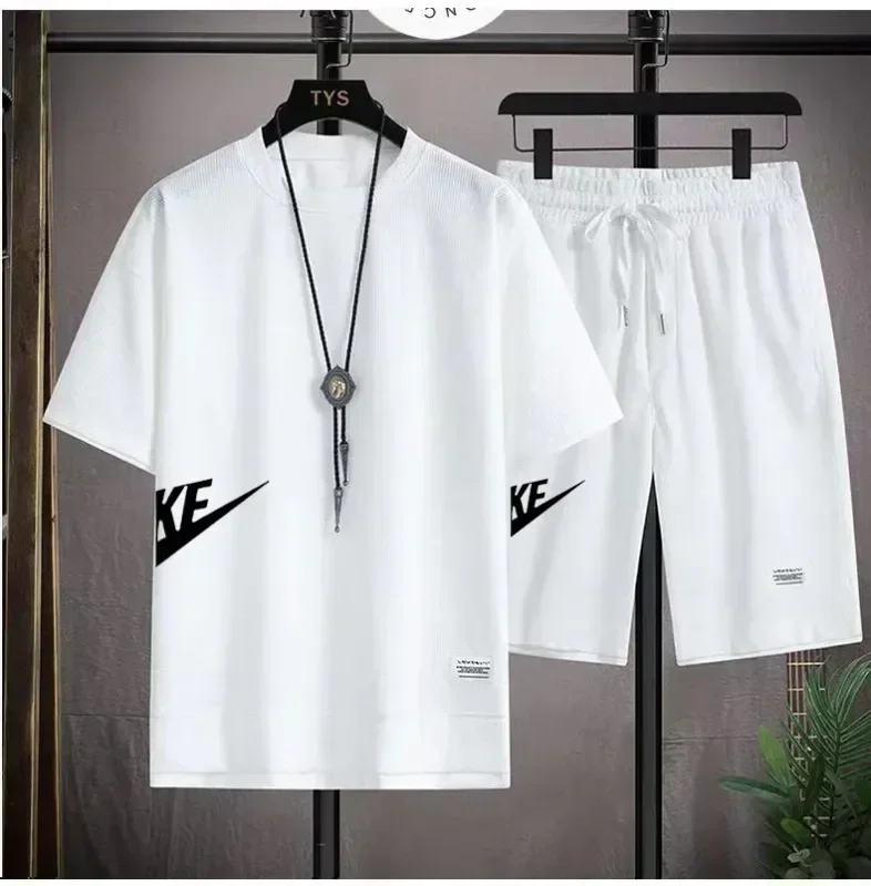 

The 2025 summer new men's fashion short-sleeved T-shirt + sports shorts set basketball fitness casual wear two-piece set