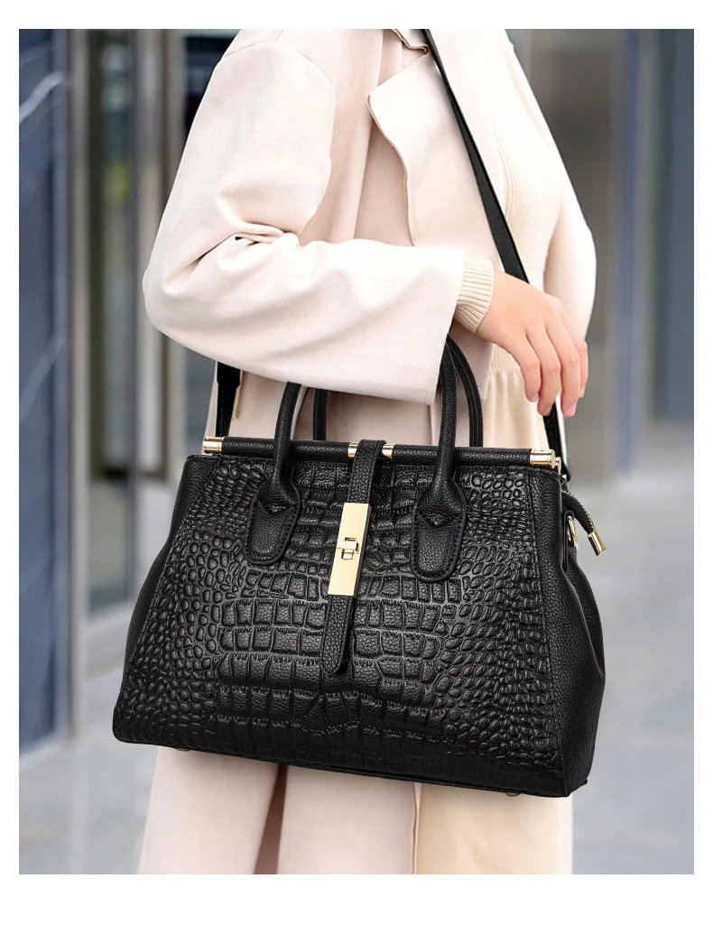 2024 new fashion designer fashion women\'s bag middle-aged single shoulder crossbody bag luxury crocodile print black leather han