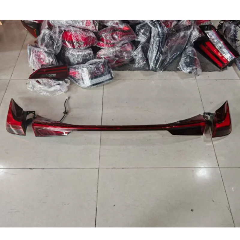 

81671-76010 81681-76010 Левый и правый задний фонарь в сборе для UX200 2019 2020 2021 2022 2022 2019-2022