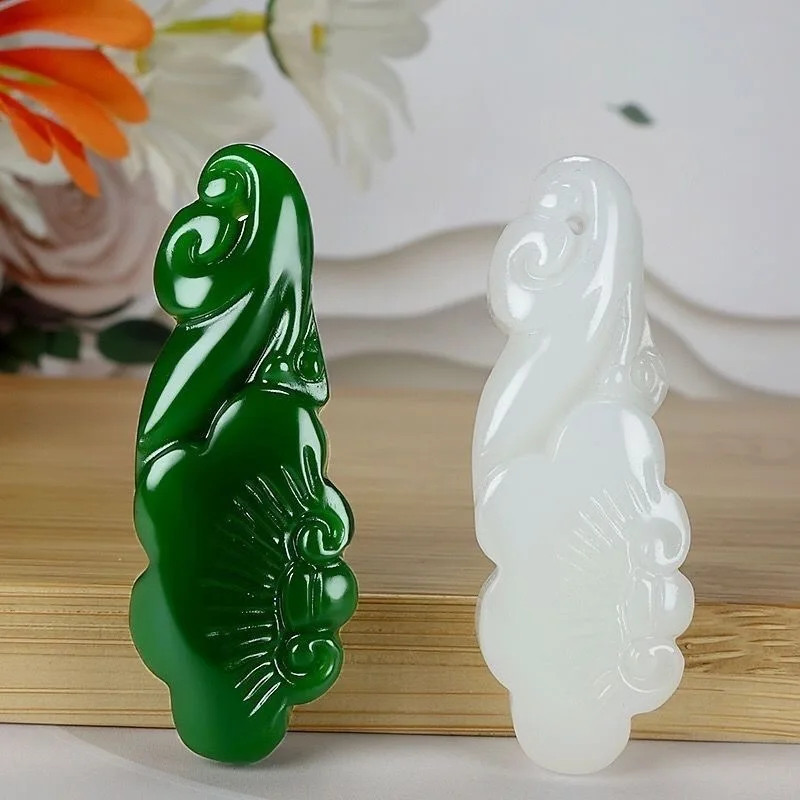 

Natural jasper color outer mask material Ruyi hand handle jade pendant for men and women