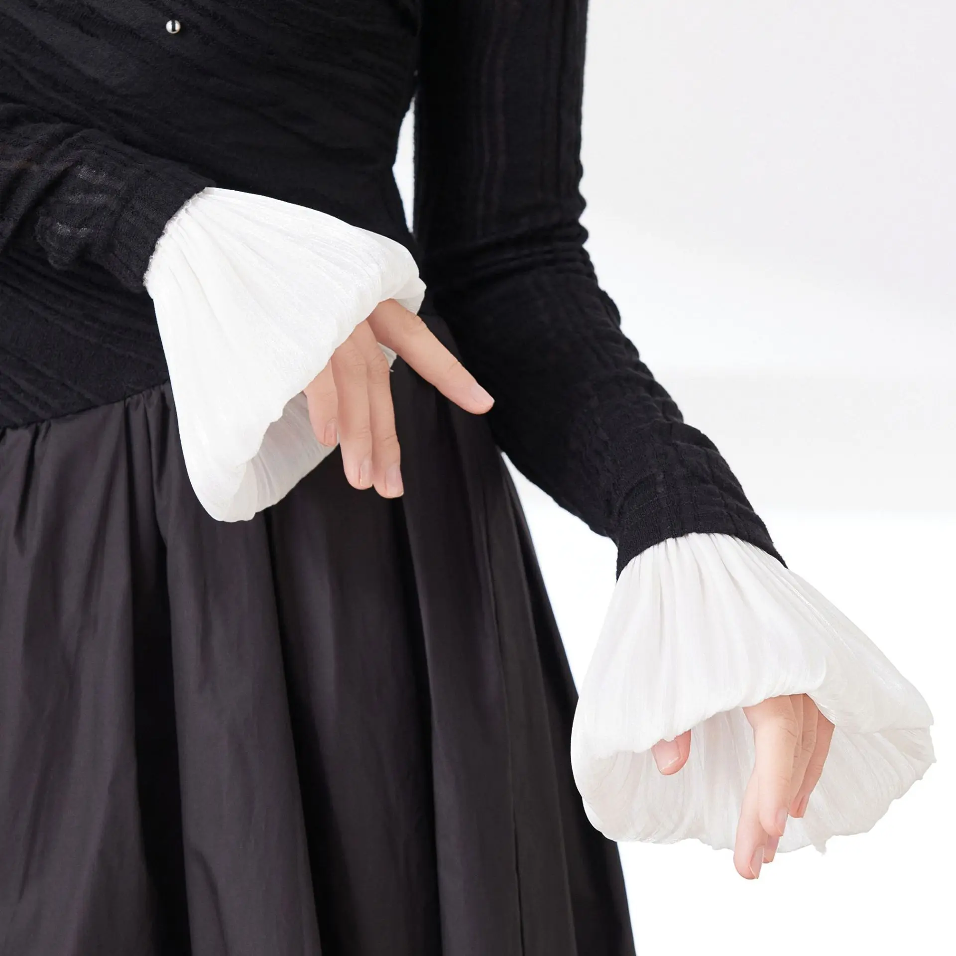 Fluffy Bud Pleated Decorative Hand Sleeves Fake Sleeves with Coat Hand Backing Elastic Fake Cuffs White Mesh Three-dimensional