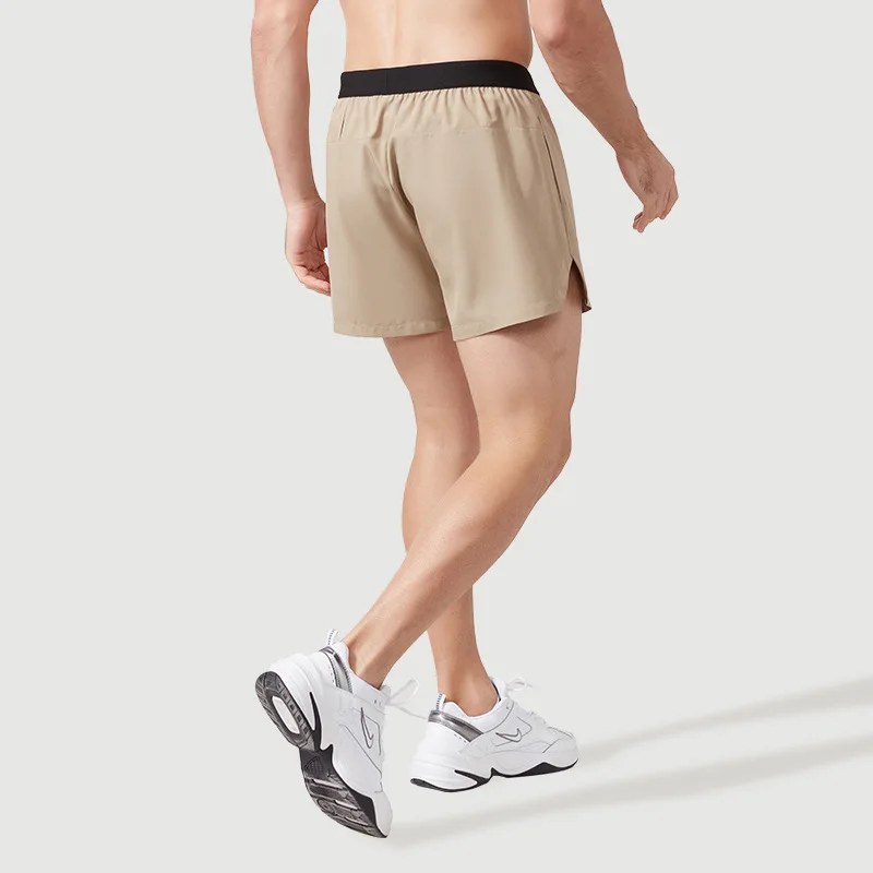 Verão Novos Calções Esportivos Homens Casual Secagem Rápida Respirável Maratona Correndo Pé Abertura Stretch Fitness Shorts