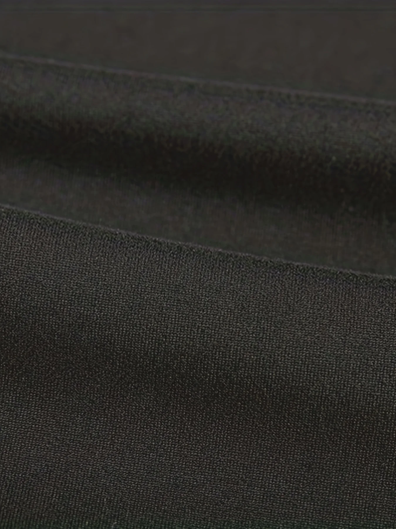 Sommer 2024 Neues Sexy Trägerkleid mit hohem Schlitz und Schriftzug-Print – Detail 9