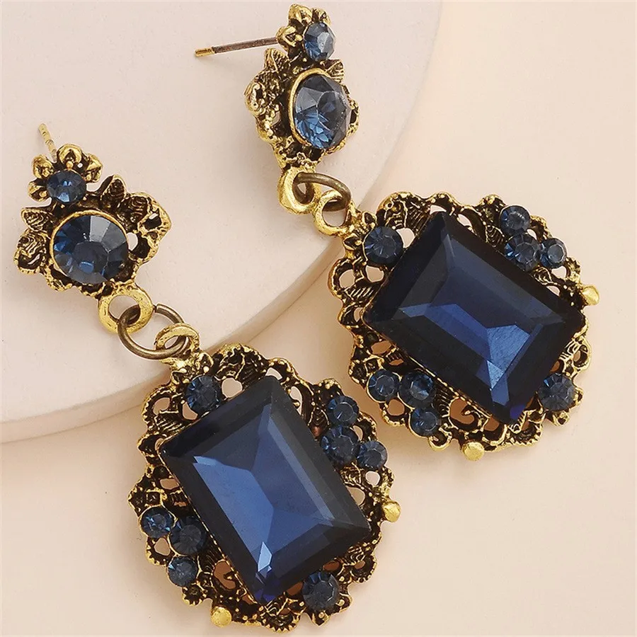 Fashionable new palace Baroque diamond studded square gemstone earrings with hollow carved flower earrings